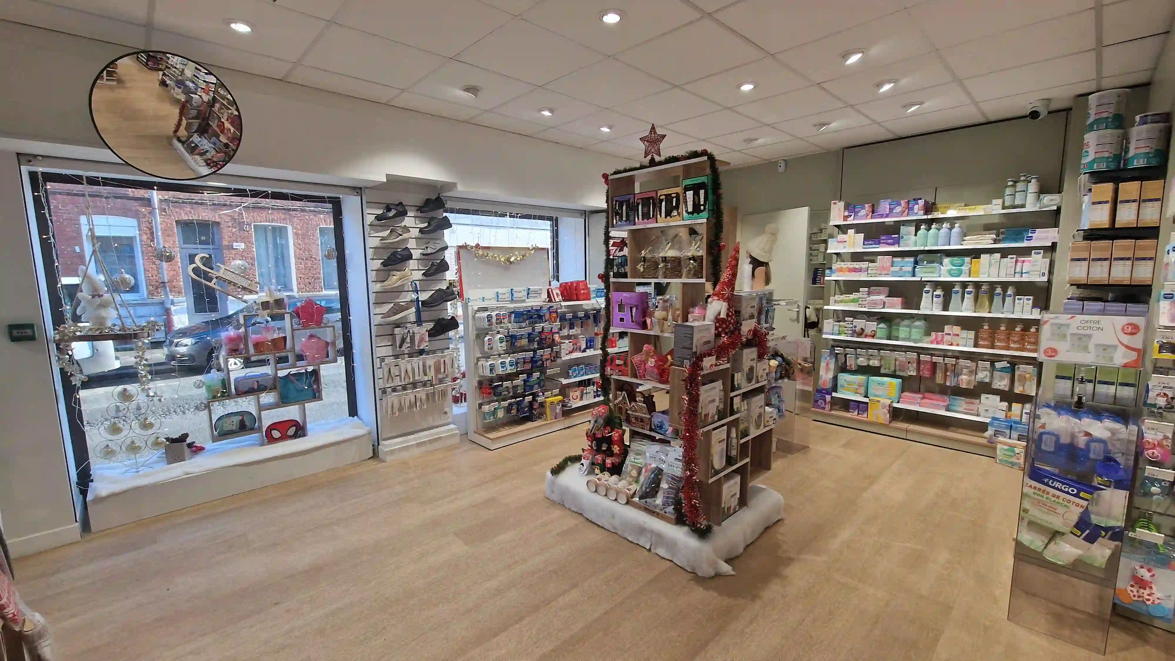 Espace maternité, location de tire-lait et univers bébé à Denain